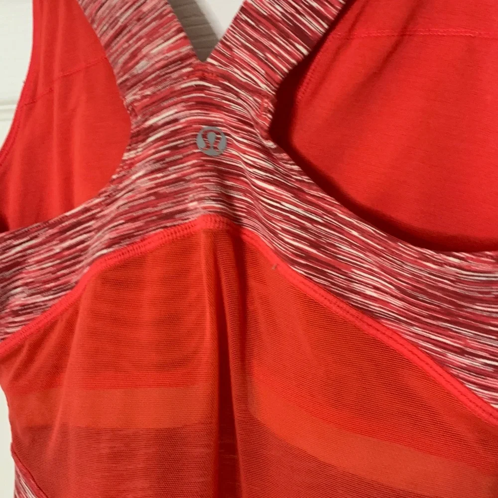 LULULEMON tank 6 - Picture 3 of 4